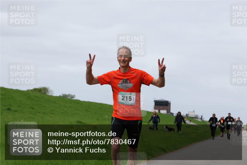 04.05.2025 - 8. Wedeler Halbmarathon Yannick Fuchs http://msf.ph/oto/7830467 04.05.2025 11:38:47 Laufen 215 meine-sportfotos.de