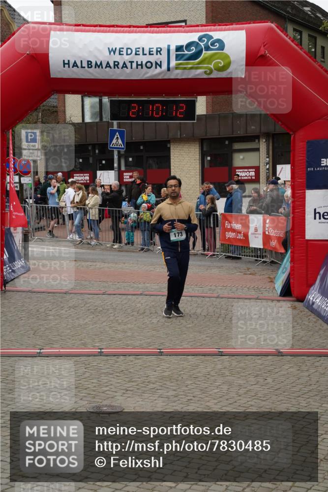 04.05.2025 - 8. Wedeler Halbmarathon Felixshl http://msf.ph/oto/7830485 04.05.2025 12:10:10 Ziel 173, 179 meine-sportfotos.de