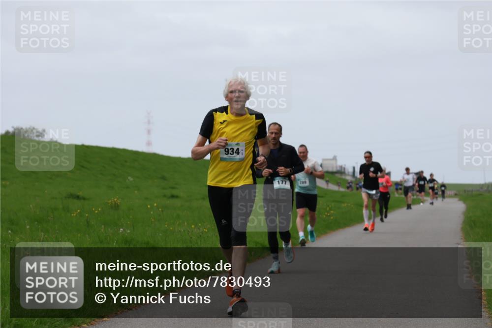 04.05.2025 - 8. Wedeler Halbmarathon Yannick Fuchs http://msf.ph/oto/7830493 04.05.2025 11:19:18 Laufen 934, 177, 209 meine-sportfotos.de