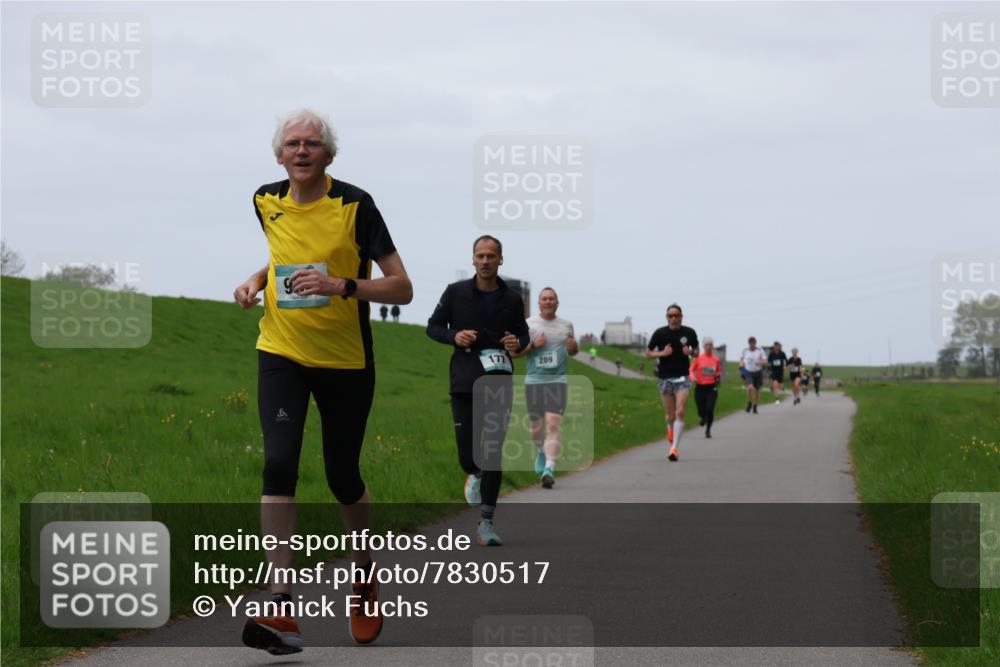 04.05.2025 - 8. Wedeler Halbmarathon Yannick Fuchs http://msf.ph/oto/7830517 04.05.2025 11:19:19 Laufen 177, 289 meine-sportfotos.de
