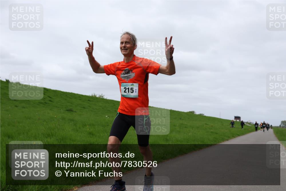 04.05.2025 - 8. Wedeler Halbmarathon Yannick Fuchs http://msf.ph/oto/7830526 04.05.2025 11:38:49 Laufen 215 meine-sportfotos.de
