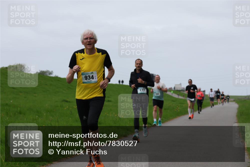04.05.2025 - 8. Wedeler Halbmarathon Yannick Fuchs http://msf.ph/oto/7830527 04.05.2025 11:19:19 Laufen 934, 177 meine-sportfotos.de