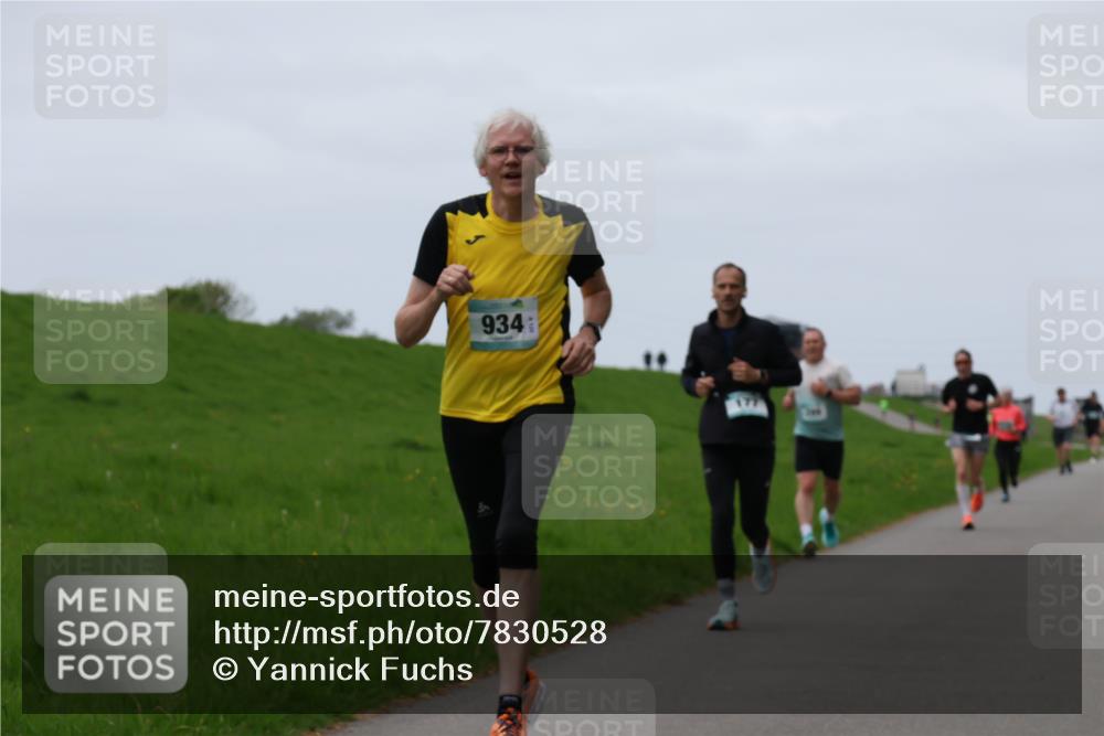 04.05.2025 - 8. Wedeler Halbmarathon Yannick Fuchs http://msf.ph/oto/7830528 04.05.2025 11:19:19 Laufen 934 meine-sportfotos.de