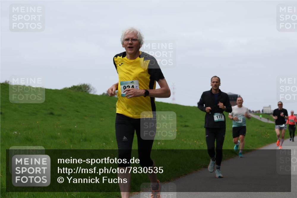 04.05.2025 - 8. Wedeler Halbmarathon Yannick Fuchs http://msf.ph/oto/7830535 04.05.2025 11:19:20 Laufen 177 meine-sportfotos.de