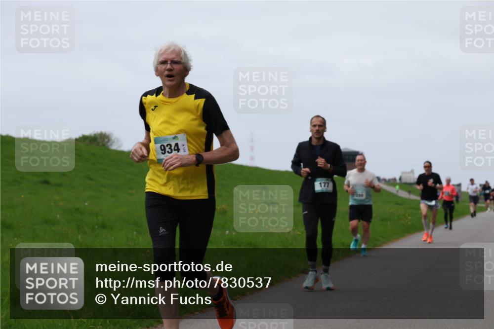 04.05.2025 - 8. Wedeler Halbmarathon Yannick Fuchs http://msf.ph/oto/7830537 04.05.2025 11:19:20 Laufen 934, 177 meine-sportfotos.de
