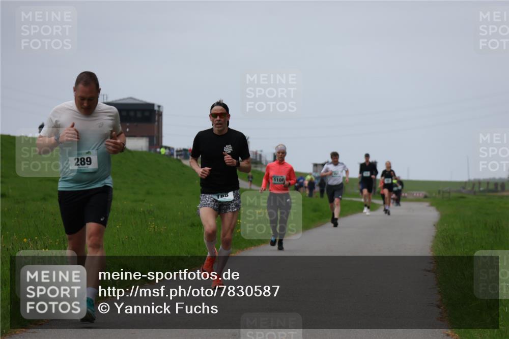 04.05.2025 - 8. Wedeler Halbmarathon Yannick Fuchs http://msf.ph/oto/7830587 04.05.2025 11:19:22 Laufen 289, 188, 110 meine-sportfotos.de