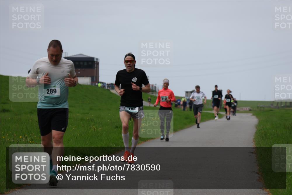 04.05.2025 - 8. Wedeler Halbmarathon Yannick Fuchs http://msf.ph/oto/7830590 04.05.2025 11:19:22 Laufen 289, 188, 110 meine-sportfotos.de