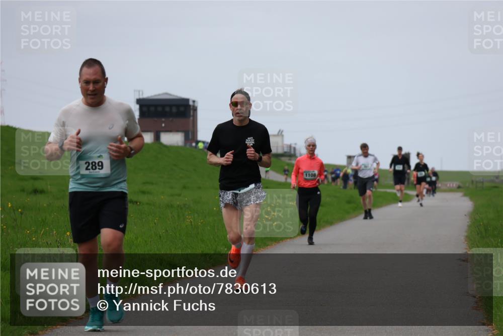 04.05.2025 - 8. Wedeler Halbmarathon Yannick Fuchs http://msf.ph/oto/7830613 04.05.2025 11:19:23 Laufen 289, 1108 meine-sportfotos.de