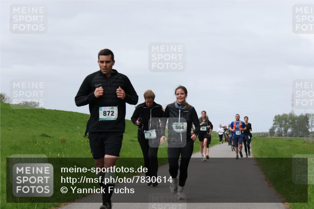 04.05.2025 - 8. Wedeler Halbmarathon Yannick Fuchs http://msf.ph/oto/7830614 04.05.2025 11:39:04 Laufen 8, 10, 872, 3, 504, 64, 939 meine-sportfotos.de