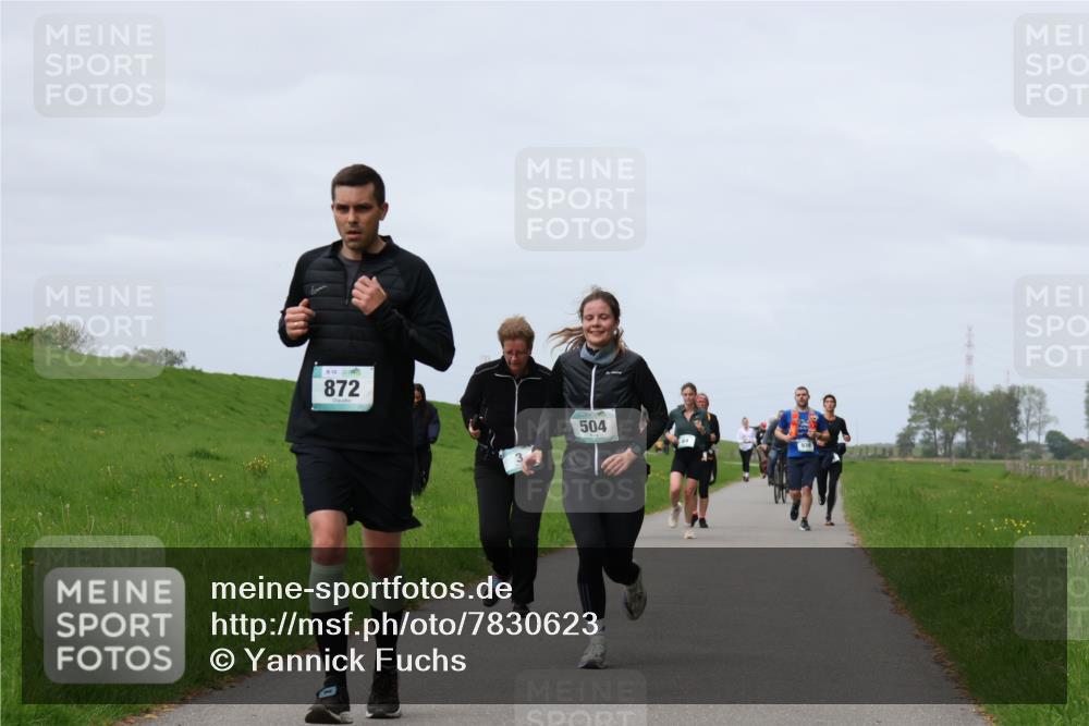 04.05.2025 - 8. Wedeler Halbmarathon Yannick Fuchs http://msf.ph/oto/7830623 04.05.2025 11:39:04 Laufen 8, 10, 872, 504 meine-sportfotos.de