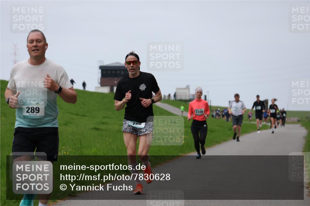 04.05.2025 - 8. Wedeler Halbmarathon Yannick Fuchs http://msf.ph/oto/7830628 04.05.2025 11:19:24 Laufen 289, 198, 1108 meine-sportfotos.de