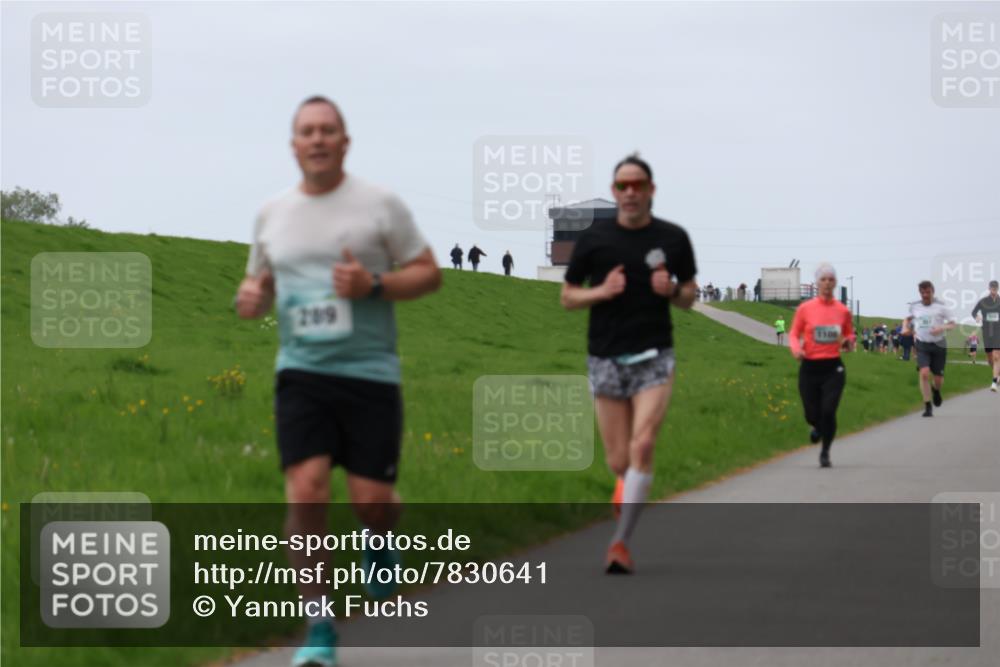 04.05.2025 - 8. Wedeler Halbmarathon Yannick Fuchs http://msf.ph/oto/7830641 04.05.2025 11:19:24 Laufen 209 meine-sportfotos.de