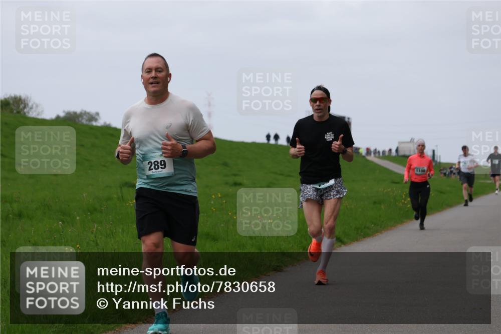 04.05.2025 - 8. Wedeler Halbmarathon Yannick Fuchs http://msf.ph/oto/7830658 04.05.2025 11:19:25 Laufen 289 meine-sportfotos.de