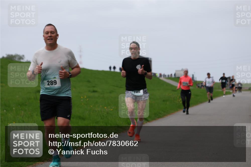 04.05.2025 - 8. Wedeler Halbmarathon Yannick Fuchs http://msf.ph/oto/7830662 04.05.2025 11:19:25 Laufen 289, 188 meine-sportfotos.de