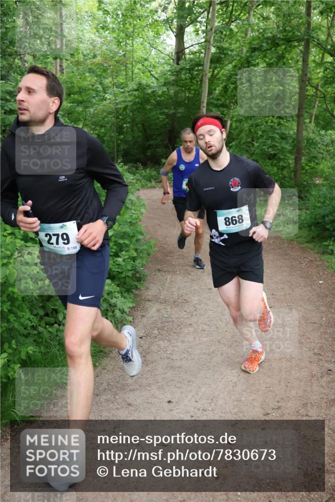 04.05.2025 - 8. Wedeler Halbmarathon Lena Gebhardt http://msf.ph/oto/7830673 04.05.2025 11:15:22 Laufen 56, 279, 150, 868 meine-sportfotos.de