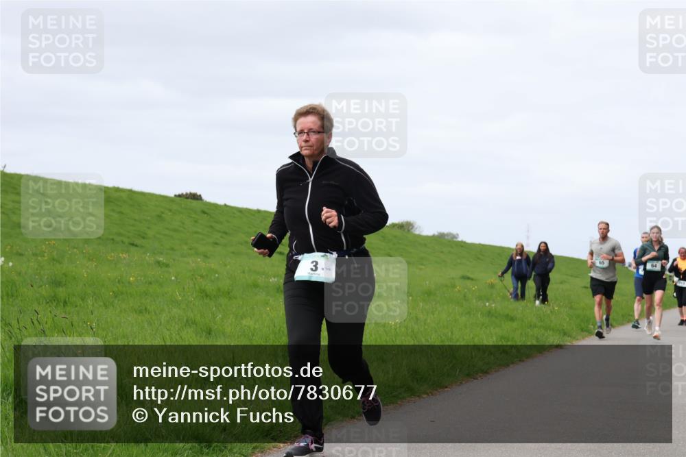 04.05.2025 - 8. Wedeler Halbmarathon Yannick Fuchs http://msf.ph/oto/7830677 04.05.2025 11:39:08 Laufen 3 meine-sportfotos.de