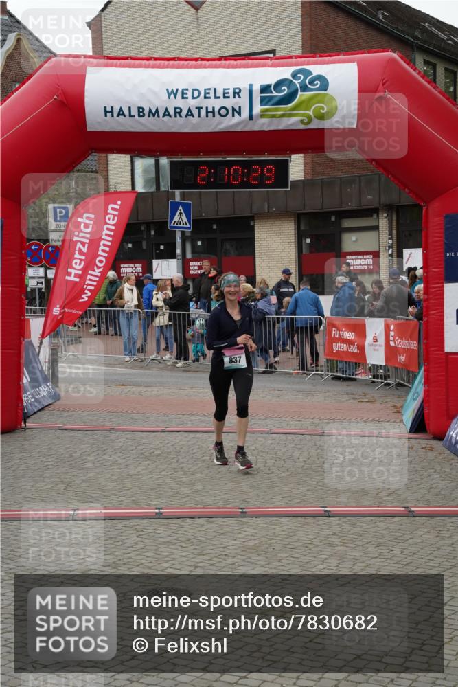 04.05.2025 - 8. Wedeler Halbmarathon Felixshl http://msf.ph/oto/7830682 04.05.2025 12:10:27 Ziel 837 meine-sportfotos.de