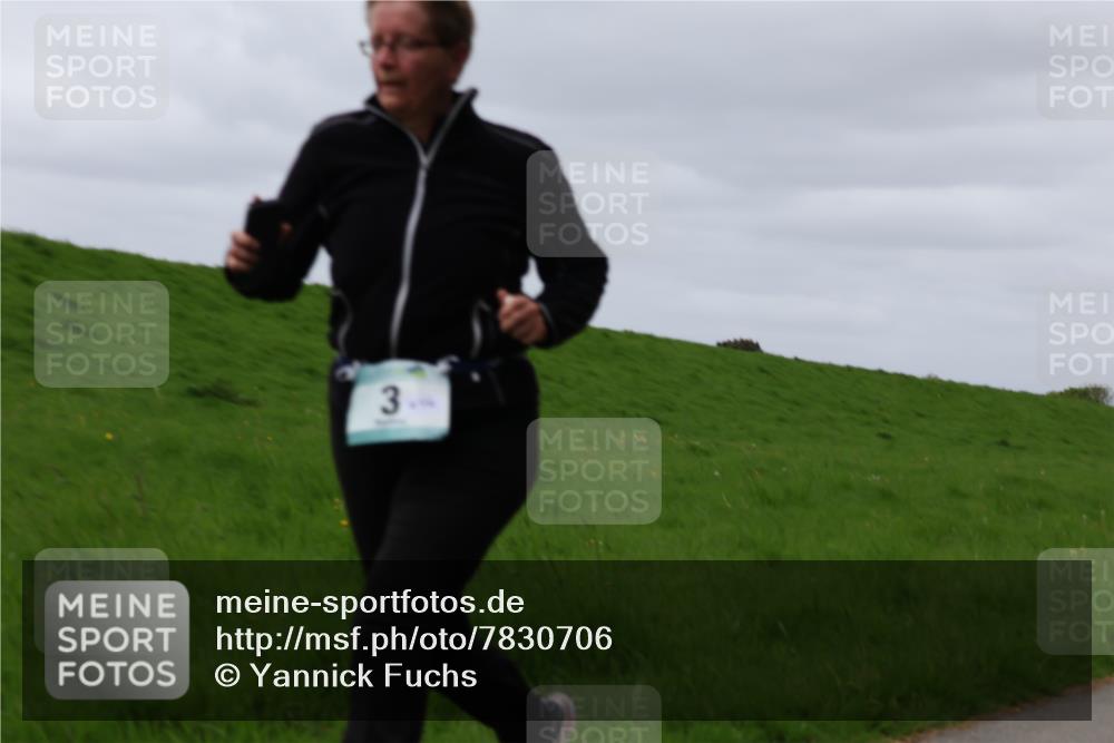 04.05.2025 - 8. Wedeler Halbmarathon Yannick Fuchs http://msf.ph/oto/7830706 04.05.2025 11:39:10 Laufen 3 meine-sportfotos.de