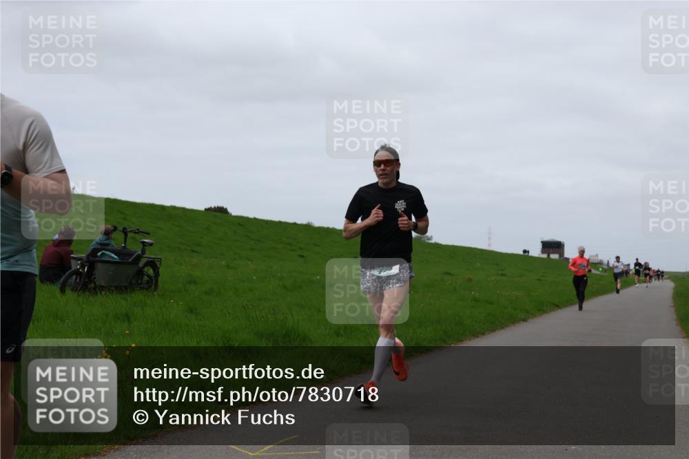 04.05.2025 - 8. Wedeler Halbmarathon Yannick Fuchs http://msf.ph/oto/7830718 04.05.2025 11:19:28 Laufen  meine-sportfotos.de