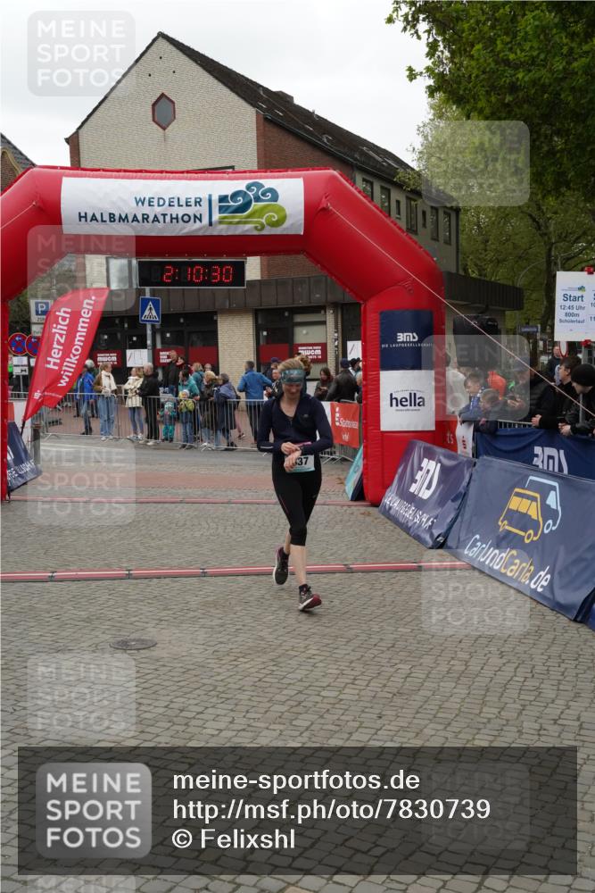 04.05.2025 - 8. Wedeler Halbmarathon Felixshl http://msf.ph/oto/7830739 04.05.2025 12:10:28 Ziel 837 meine-sportfotos.de