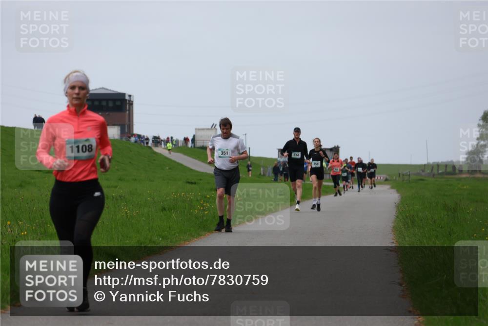 04.05.2025 - 8. Wedeler Halbmarathon Yannick Fuchs http://msf.ph/oto/7830759 04.05.2025 11:19:31 Laufen 1108, 351, 574, 359 meine-sportfotos.de