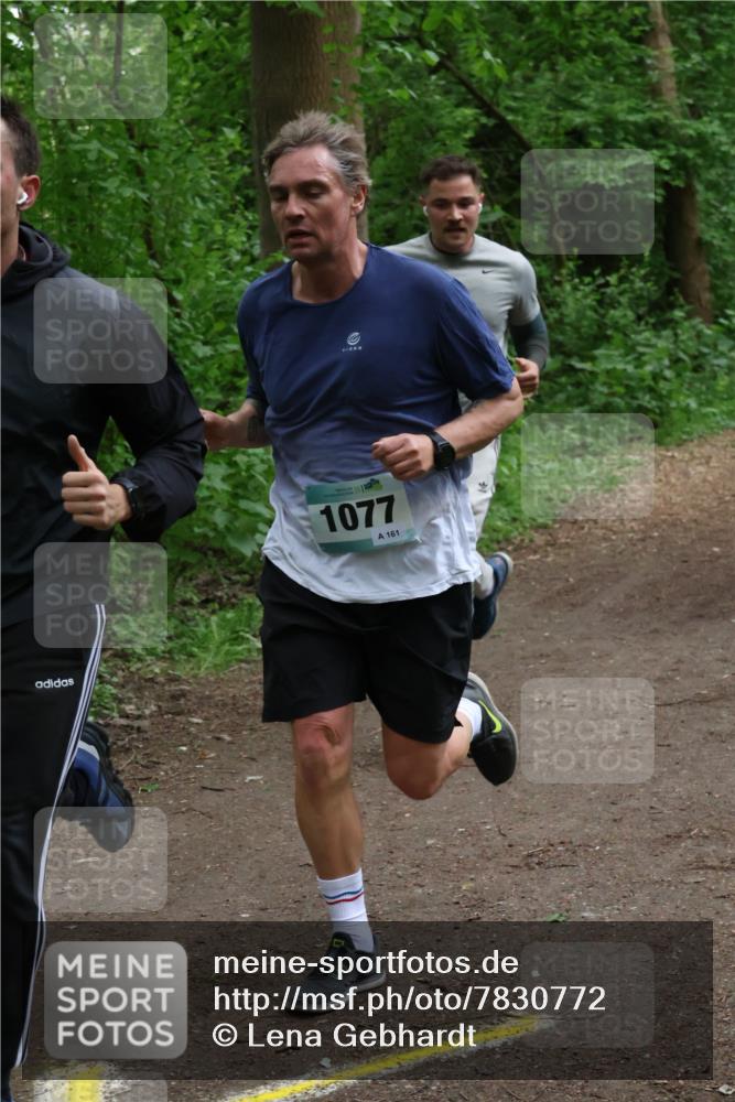 04.05.2025 - 8. Wedeler Halbmarathon Lena Gebhardt http://msf.ph/oto/7830772 04.05.2025 11:15:47 Laufen 1077, 161 meine-sportfotos.de