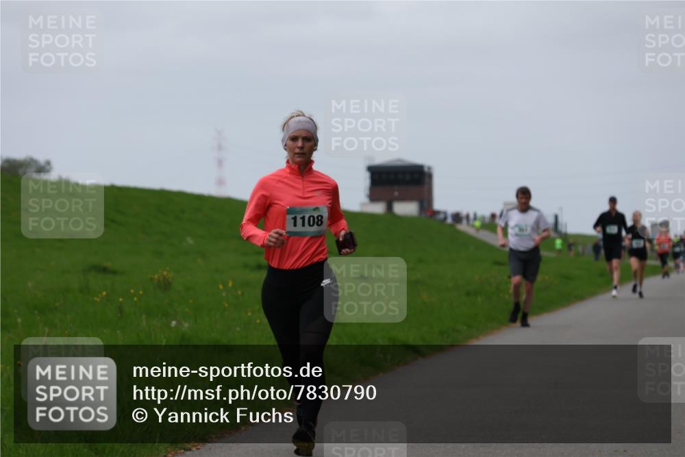 04.05.2025 - 8. Wedeler Halbmarathon Yannick Fuchs http://msf.ph/oto/7830790 04.05.2025 11:19:33 Laufen 1108 meine-sportfotos.de