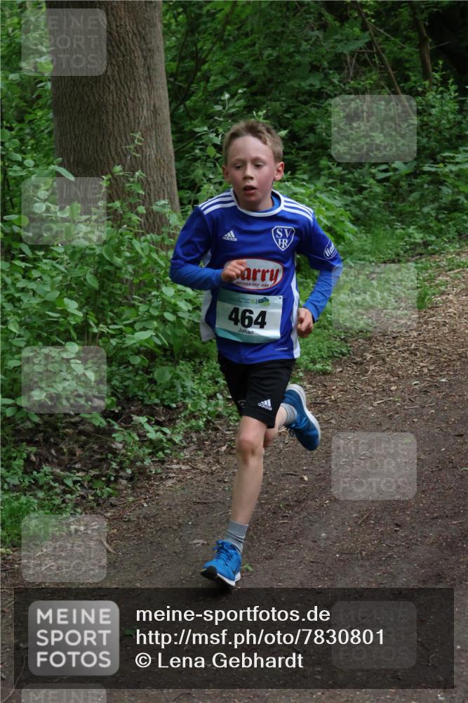 04.05.2025 - 8. Wedeler Halbmarathon Lena Gebhardt http://msf.ph/oto/7830801 04.05.2025 11:15:53 Laufen 1688, 464 meine-sportfotos.de