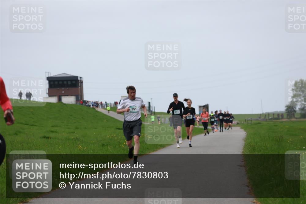 04.05.2025 - 8. Wedeler Halbmarathon Yannick Fuchs http://msf.ph/oto/7830803 04.05.2025 11:19:33 Laufen 351, 574 meine-sportfotos.de