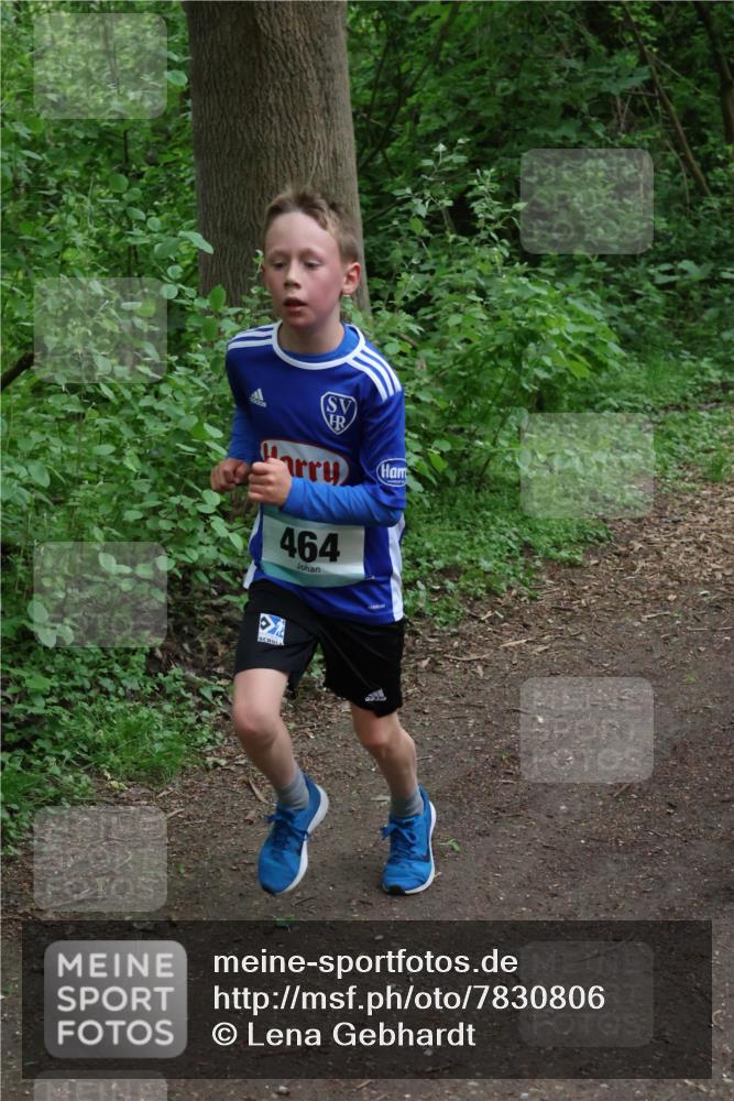 04.05.2025 - 8. Wedeler Halbmarathon Lena Gebhardt http://msf.ph/oto/7830806 04.05.2025 11:15:53 Laufen 464 meine-sportfotos.de