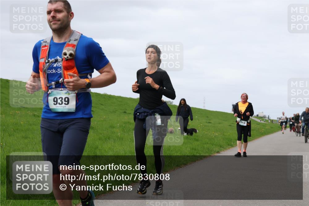 04.05.2025 - 8. Wedeler Halbmarathon Yannick Fuchs http://msf.ph/oto/7830808 04.05.2025 11:39:15 Laufen 939, 763 meine-sportfotos.de
