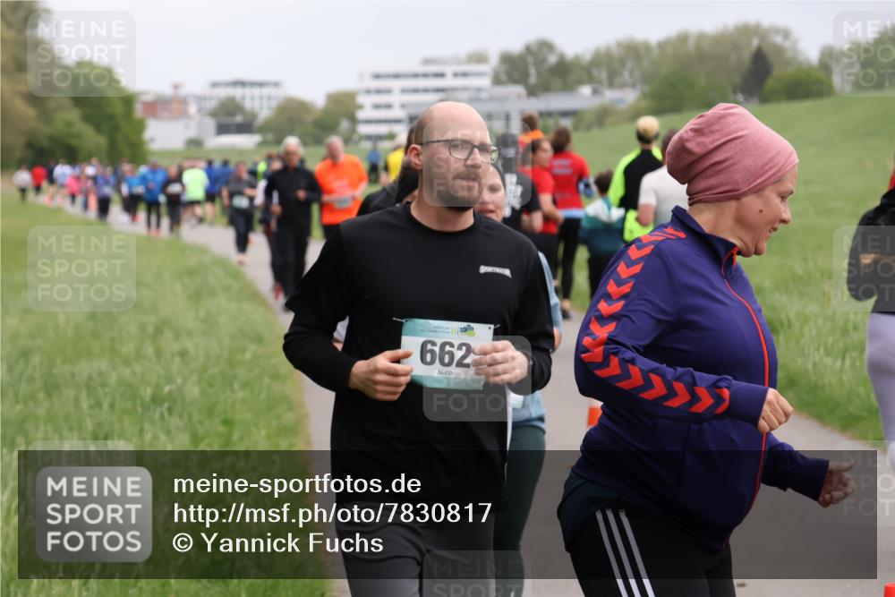 04.05.2025 - 8. Wedeler Halbmarathon Yannick Fuchs http://msf.ph/oto/7830817 04.05.2025 11:19:37 Laufen 16, 662, 35 meine-sportfotos.de