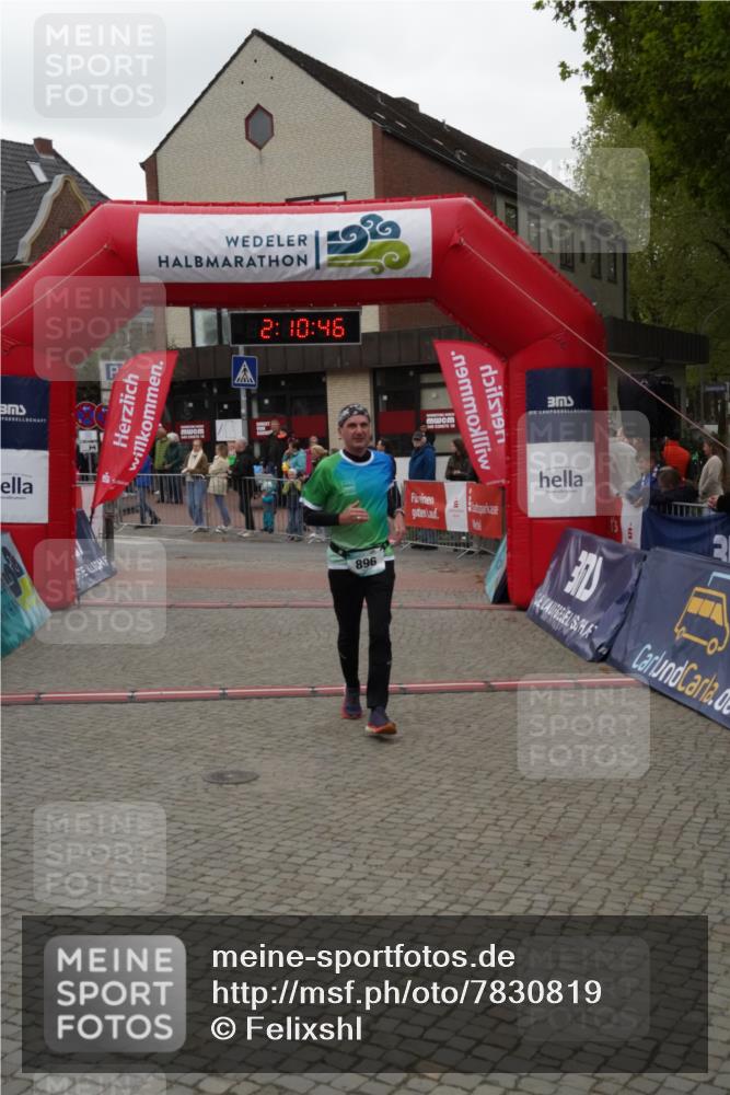 04.05.2025 - 8. Wedeler Halbmarathon Felixshl http://msf.ph/oto/7830819 04.05.2025 12:10:44 Ziel 896 meine-sportfotos.de