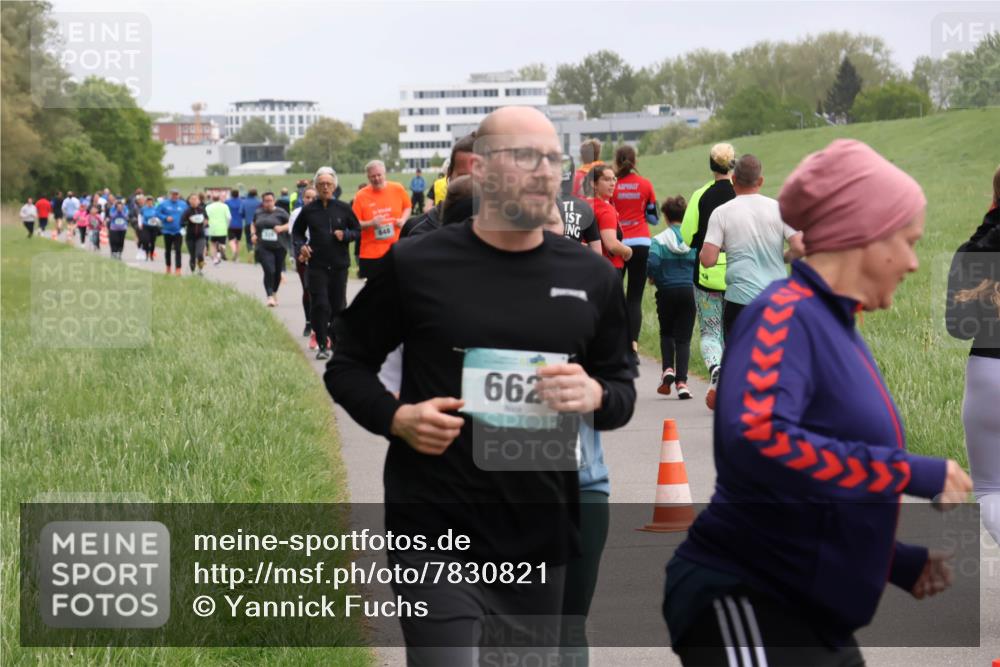 04.05.2025 - 8. Wedeler Halbmarathon Yannick Fuchs http://msf.ph/oto/7830821 04.05.2025 11:19:37 Laufen 848, 662 meine-sportfotos.de
