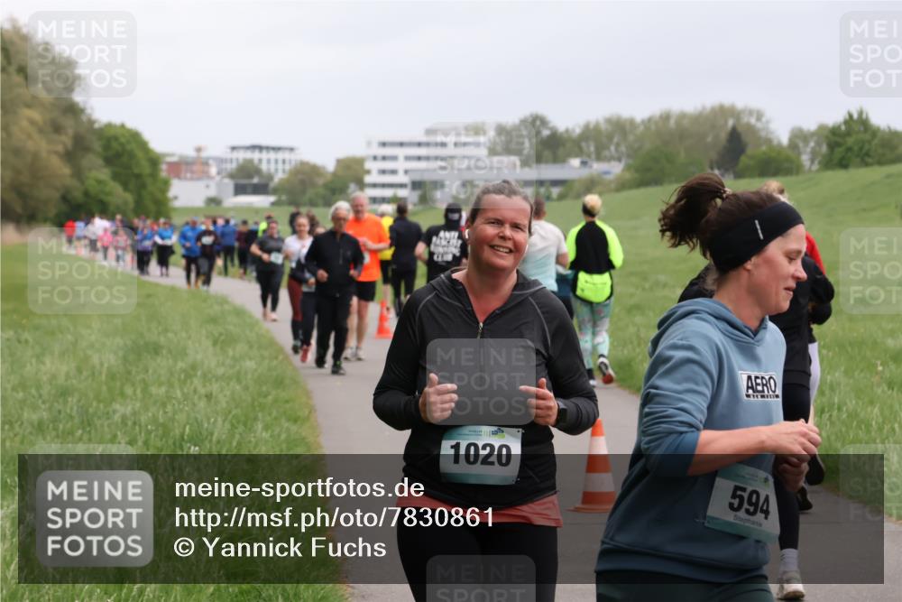04.05.2025 - 8. Wedeler Halbmarathon Yannick Fuchs http://msf.ph/oto/7830861 04.05.2025 11:19:39 Laufen 1020, 594 meine-sportfotos.de