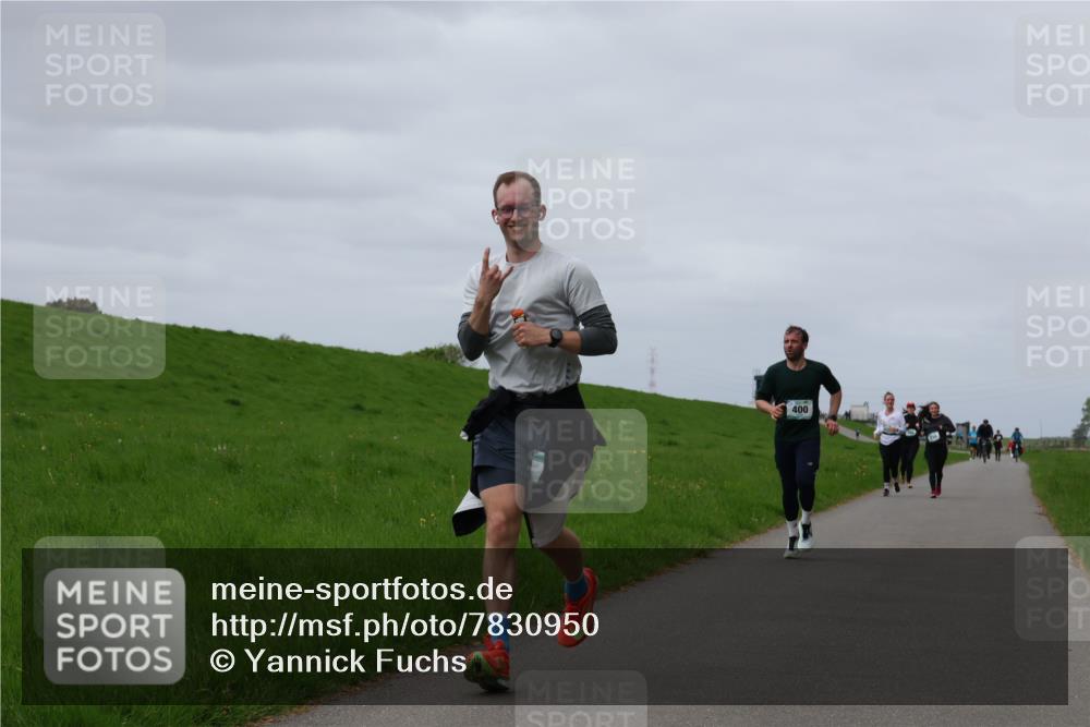 04.05.2025 - 8. Wedeler Halbmarathon Yannick Fuchs http://msf.ph/oto/7830950 04.05.2025 11:39:30 Laufen 400 meine-sportfotos.de