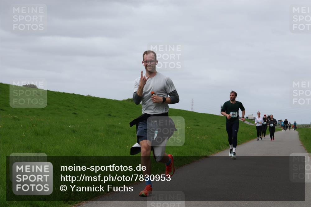 04.05.2025 - 8. Wedeler Halbmarathon Yannick Fuchs http://msf.ph/oto/7830953 04.05.2025 11:39:30 Laufen 400 meine-sportfotos.de