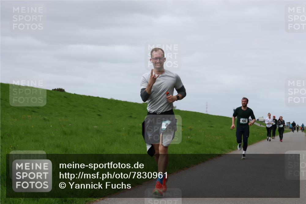 04.05.2025 - 8. Wedeler Halbmarathon Yannick Fuchs http://msf.ph/oto/7830961 04.05.2025 11:39:30 Laufen 8, 400 meine-sportfotos.de