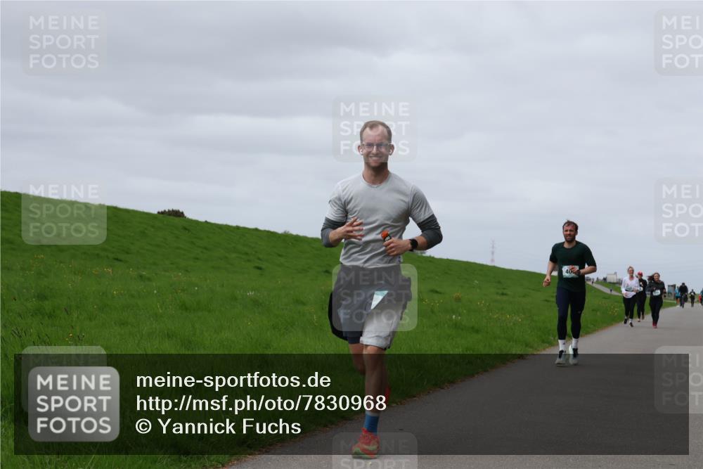 04.05.2025 - 8. Wedeler Halbmarathon Yannick Fuchs http://msf.ph/oto/7830968 04.05.2025 11:39:30 Laufen 40 meine-sportfotos.de