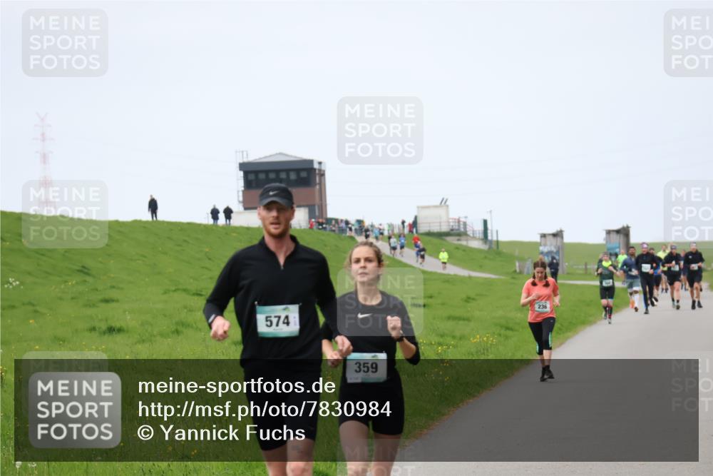 04.05.2025 - 8. Wedeler Halbmarathon Yannick Fuchs http://msf.ph/oto/7830984 04.05.2025 11:19:47 Laufen 574, 359, 236 meine-sportfotos.de