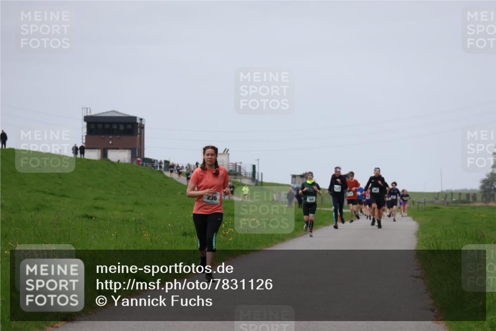 04.05.2025 - 8. Wedeler Halbmarathon Yannick Fuchs http://msf.ph/oto/7831126 04.05.2025 11:19:54 Laufen 236 meine-sportfotos.de
