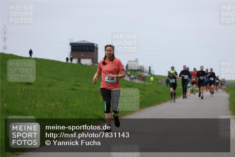 04.05.2025 - 8. Wedeler Halbmarathon Yannick Fuchs http://msf.ph/oto/7831143 04.05.2025 11:19:57 Laufen 236 meine-sportfotos.de