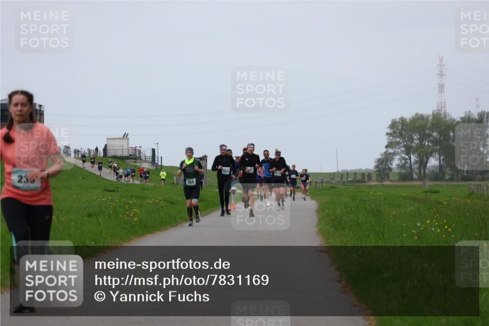 04.05.2025 - 8. Wedeler Halbmarathon Yannick Fuchs http://msf.ph/oto/7831169 04.05.2025 11:19:59 Laufen 23 meine-sportfotos.de