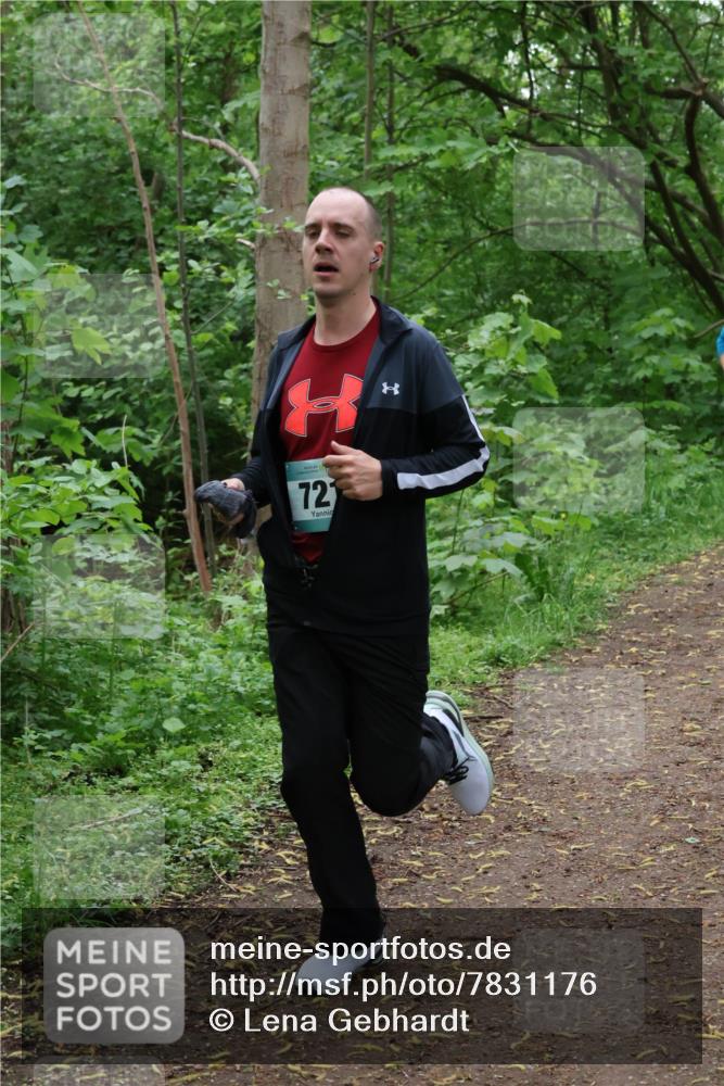 04.05.2025 - 8. Wedeler Halbmarathon Lena Gebhardt http://msf.ph/oto/7831176 04.05.2025 11:17:21 Laufen 72 meine-sportfotos.de