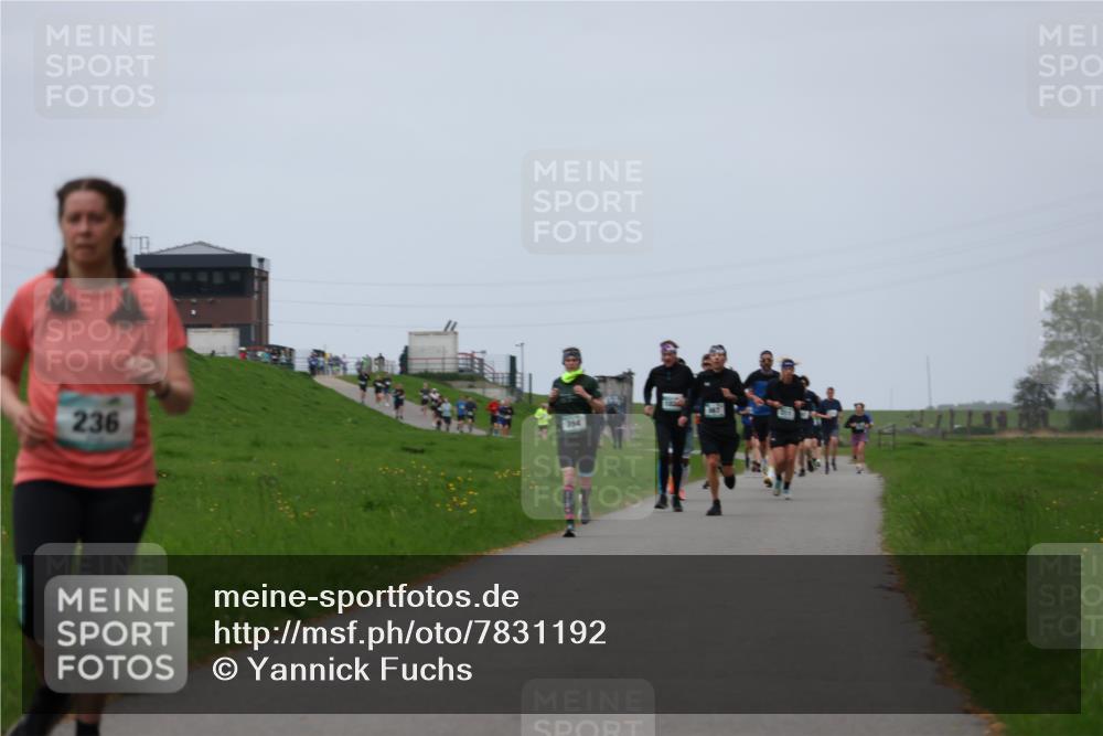 04.05.2025 - 8. Wedeler Halbmarathon Yannick Fuchs http://msf.ph/oto/7831192 04.05.2025 11:20:00 Laufen 236, 354 meine-sportfotos.de