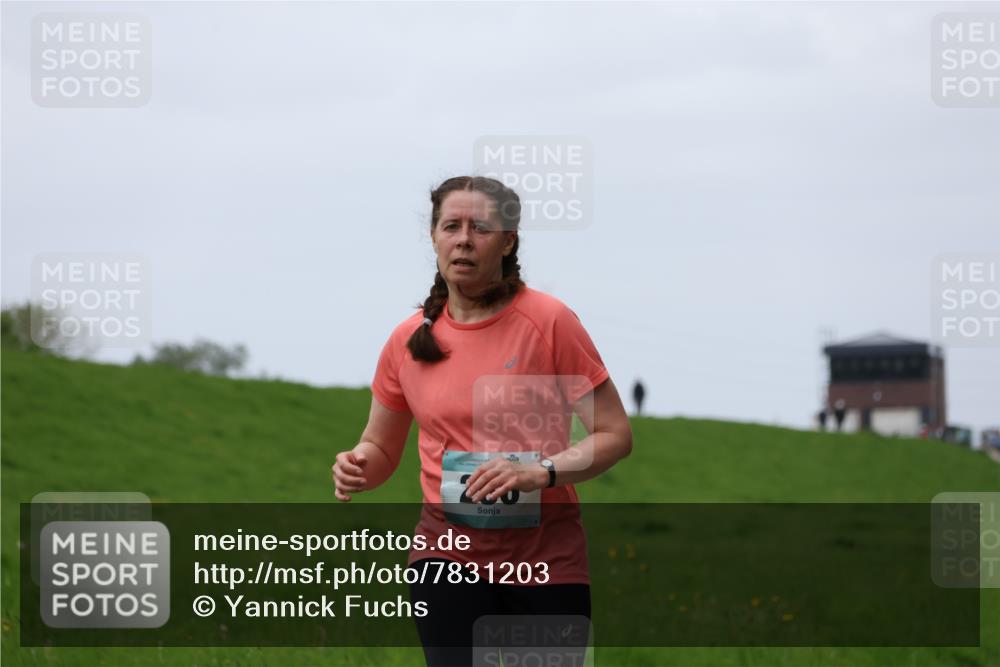 04.05.2025 - 8. Wedeler Halbmarathon Yannick Fuchs http://msf.ph/oto/7831203 04.05.2025 11:20:01 Laufen  meine-sportfotos.de