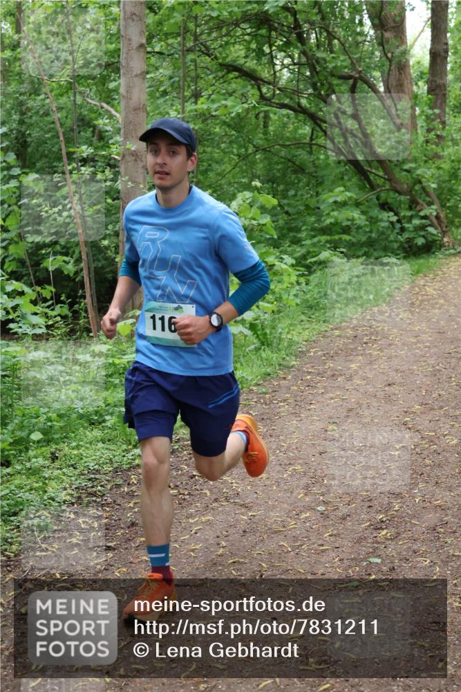 04.05.2025 - 8. Wedeler Halbmarathon Lena Gebhardt http://msf.ph/oto/7831211 04.05.2025 11:17:22 Laufen 116 meine-sportfotos.de