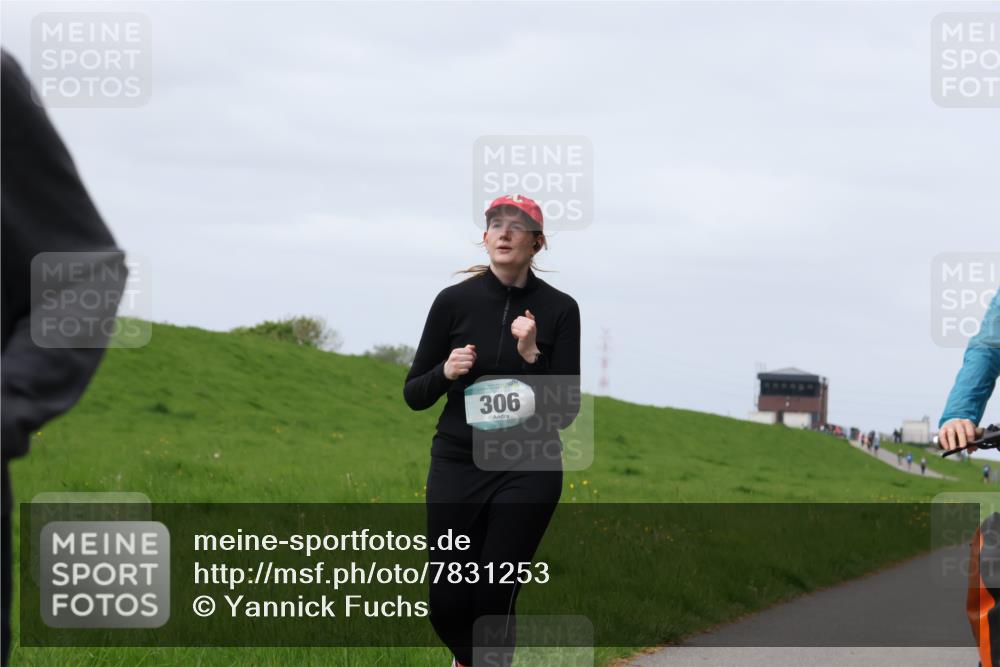 04.05.2025 - 8. Wedeler Halbmarathon Yannick Fuchs http://msf.ph/oto/7831253 04.05.2025 11:39:48 Laufen 306 meine-sportfotos.de
