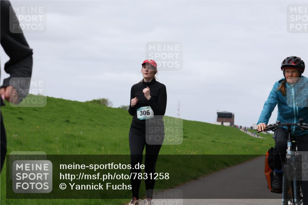 04.05.2025 - 8. Wedeler Halbmarathon Yannick Fuchs http://msf.ph/oto/7831258 04.05.2025 11:39:48 Laufen 306 meine-sportfotos.de
