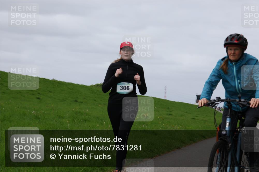 04.05.2025 - 8. Wedeler Halbmarathon Yannick Fuchs http://msf.ph/oto/7831281 04.05.2025 11:39:49 Laufen 306 meine-sportfotos.de